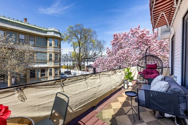 57 Walnut Street 2, Somerville, MA 02143