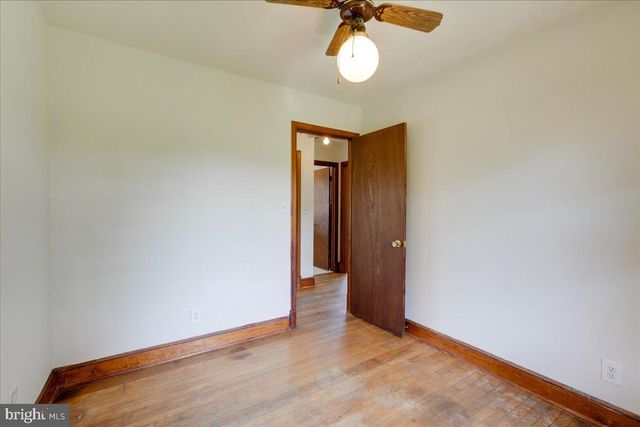 12 LITTLE WHIM RD, Fredericksburg, VA 22405