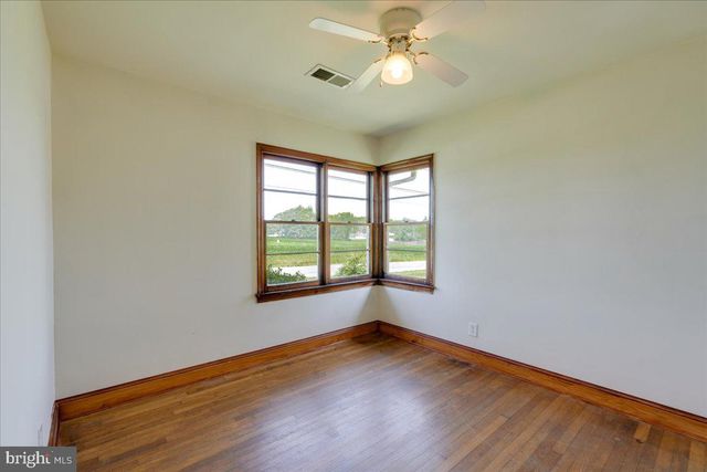 12 LITTLE WHIM RD, Fredericksburg, VA 22405