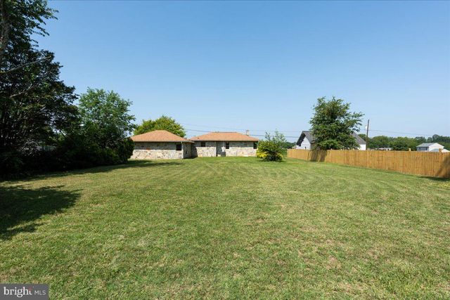 12 LITTLE WHIM RD, Fredericksburg, VA 22405