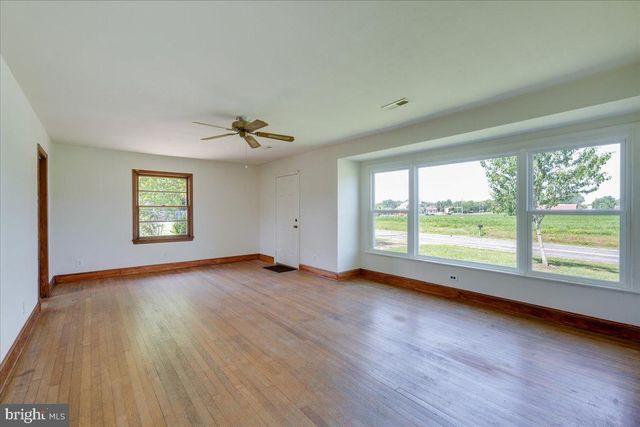 12 LITTLE WHIM RD, Fredericksburg, VA 22405