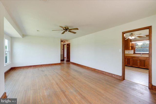 12 LITTLE WHIM RD, Fredericksburg, VA 22405