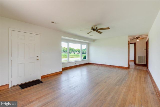 12 LITTLE WHIM RD, Fredericksburg, VA 22405
