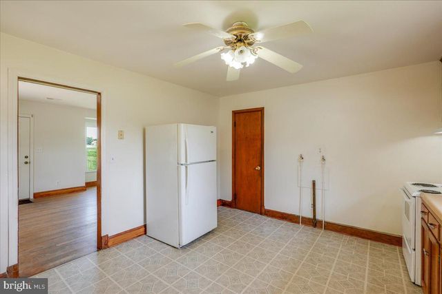 12 LITTLE WHIM RD, Fredericksburg, VA 22405