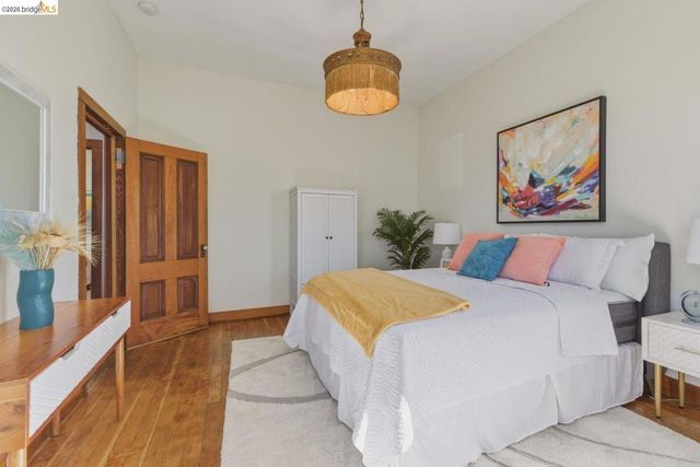 962 55Th St, Oakland, CA 94608
