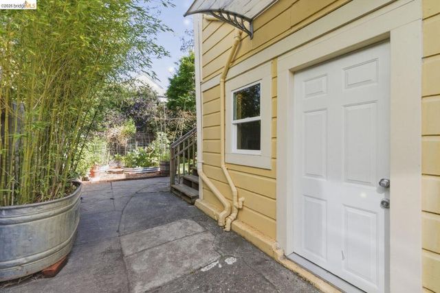 962 55Th St, Oakland, CA 94608