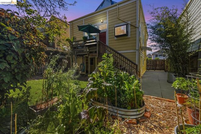 962 55Th St, Oakland, CA 94608