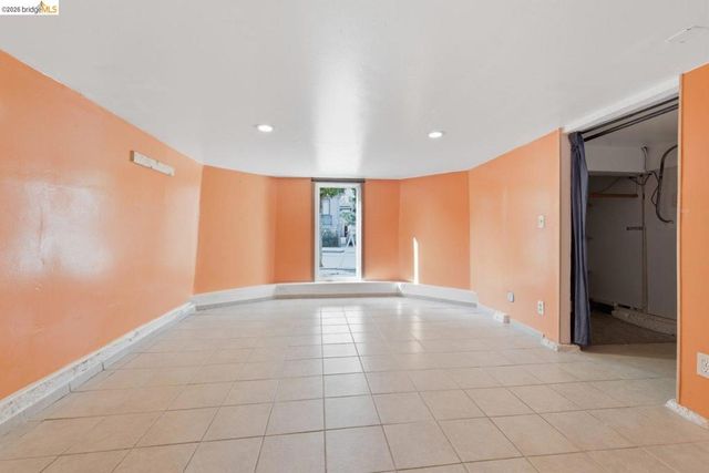 962 55Th St, Oakland, CA 94608