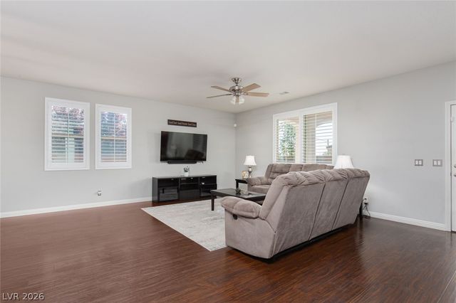 7624 Sugarloaf Peak Street, Las Vegas, NV 89166
