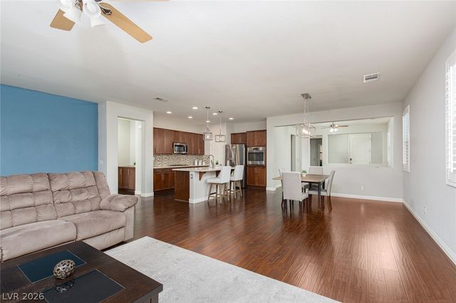 7624 Sugarloaf Peak Street, Las Vegas, NV 89166