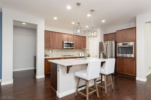 7624 Sugarloaf Peak Street, Las Vegas, NV 89166