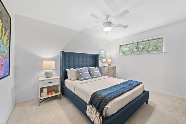 908 Vogel DR, Lockhart, TX 78644