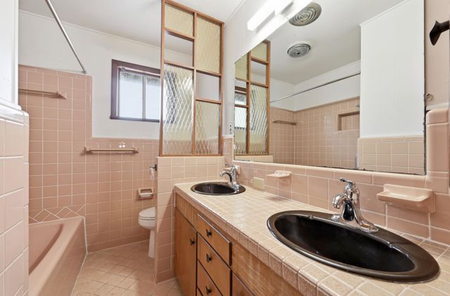 908 Vogel DR, Lockhart, TX 78644