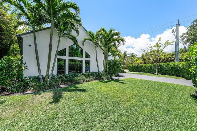 1275 N Swinton Avenue, Delray Beach, FL 33444