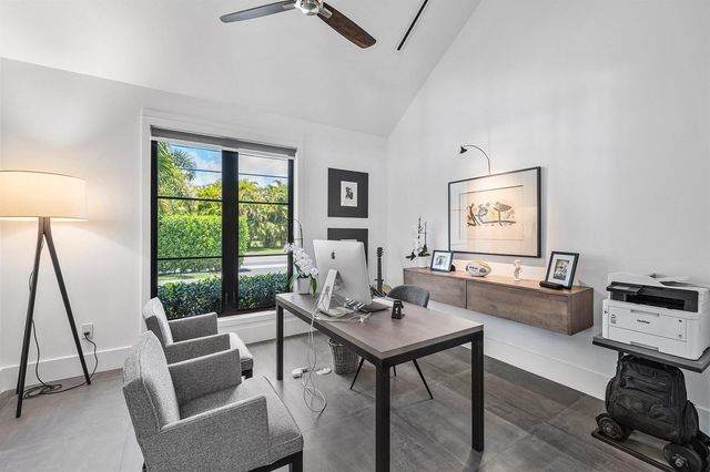1275 N Swinton Avenue, Delray Beach, FL 33444
