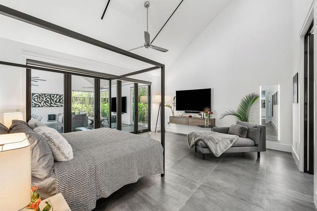 1275 N Swinton Avenue, Delray Beach, FL 33444