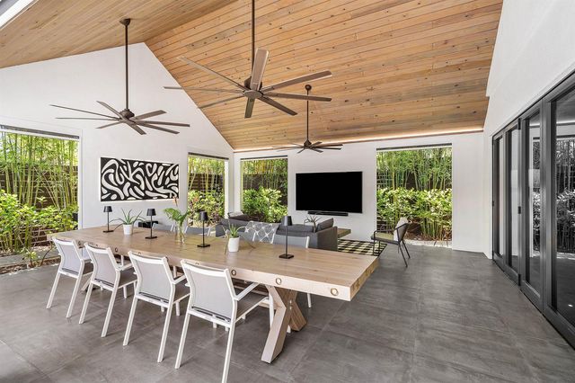 1275 N Swinton Avenue, Delray Beach, FL 33444