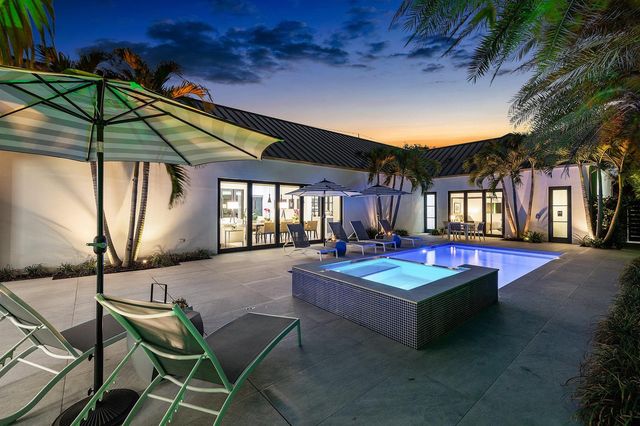 1275 N Swinton Avenue, Delray Beach, FL 33444