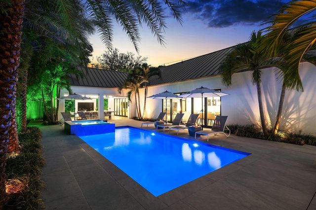 1275 N Swinton Avenue, Delray Beach, FL 33444