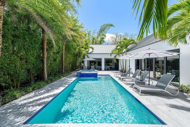 1275 N Swinton Avenue, Delray Beach, FL 33444