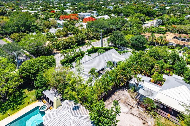 1275 N Swinton Avenue, Delray Beach, FL 33444