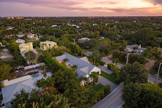 1275 N Swinton Avenue, Delray Beach, FL 33444