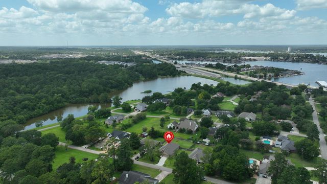 1186 Oak Lane, Conroe, TX 77316