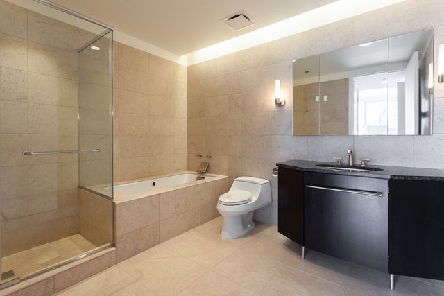 401 N Wabash Avenue 36I, Chicago, IL 60611