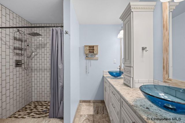 532 CORNELL LN, Cheyenne, WY 82009