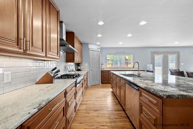 532 CORNELL LN, Cheyenne, WY 82009