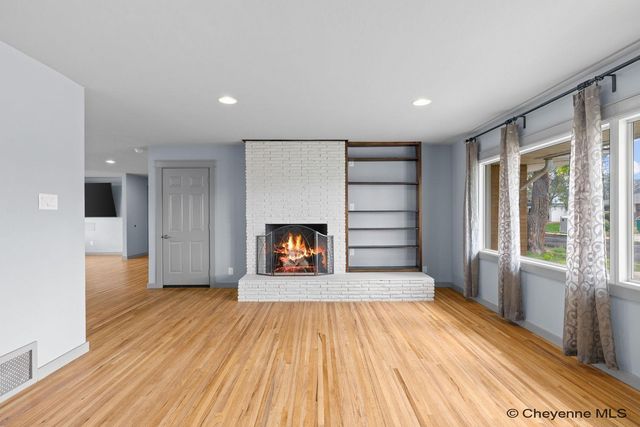 532 CORNELL LN, Cheyenne, WY 82009