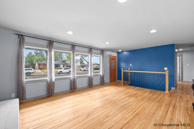 532 CORNELL LN, Cheyenne, WY 82009