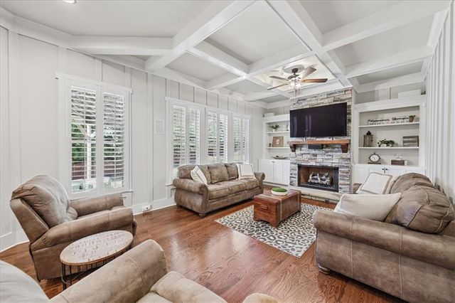 3982 Cooks Farm Drive NW, Kennesaw, GA 30152