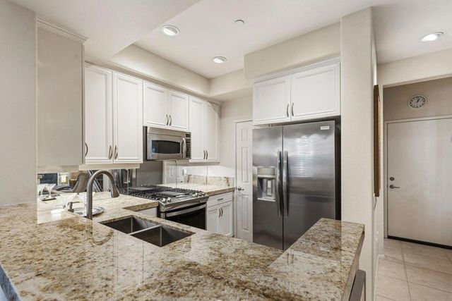 452 White Fox Trail, Palm Springs, CA 92262