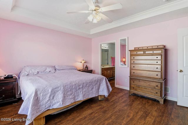 6623 Woods Mill Dr, Louisville, KY 40272