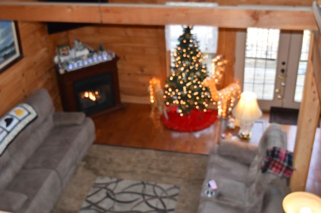 271 Ingman Cliff Rd, Tracy City, TN 37387