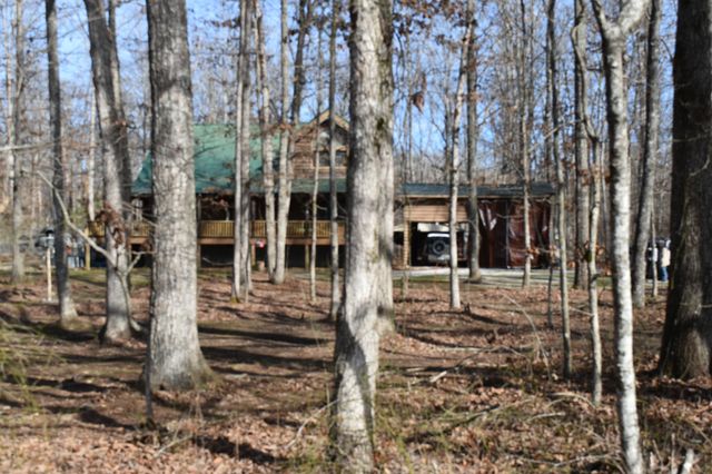 271 Ingman Cliff Rd, Tracy City, TN 37387