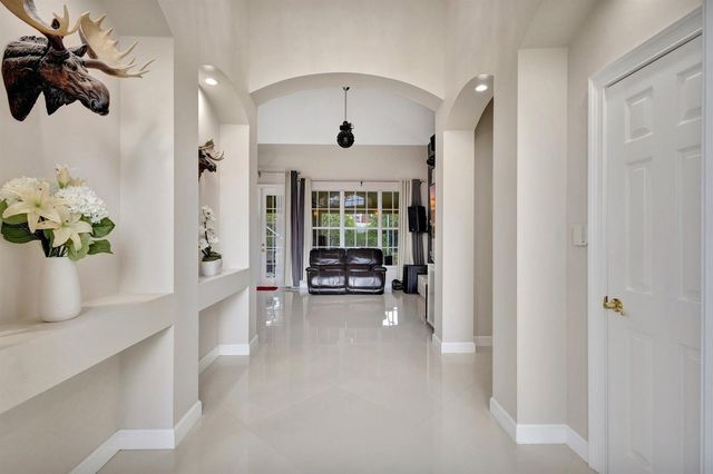 12402 83rd Lane N, West Palm Beach, FL 33412