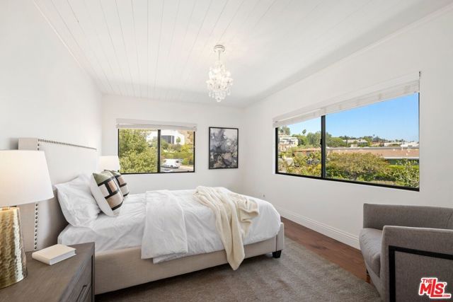 2267 Winona Boulevard, Los Angeles, CA 90027