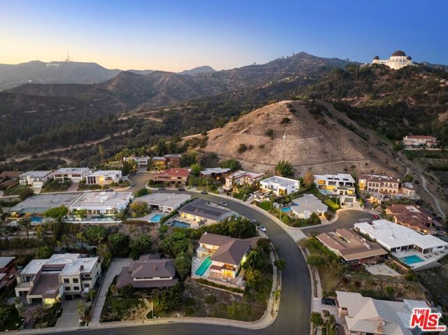 2267 Winona Boulevard, Los Angeles, CA 90027