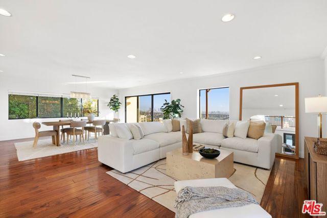 2267 Winona Boulevard, Los Angeles, CA 90027