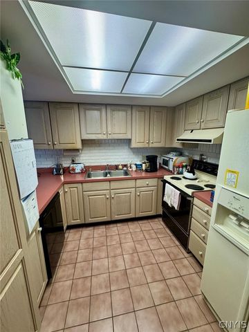 1146 The Park D, Cortlandville, NY 13045