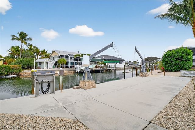 3630 Outrigger LN, St James City, FL 33956