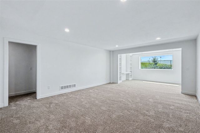 1230 NW Sproul Drive, Waukee, IA 50263