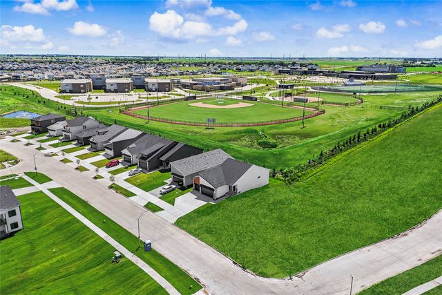 1230 NW Sproul Drive, Waukee, IA 50263