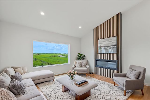 1230 NW Sproul Drive, Waukee, IA 50263