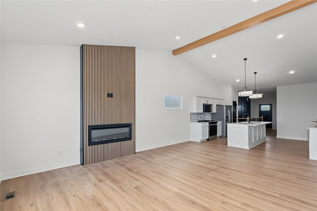 1230 NW Sproul Drive, Waukee, IA 50263
