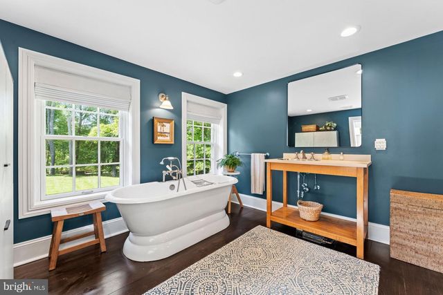 29 BEDENS BROOK RD, Skillman, NJ 08558