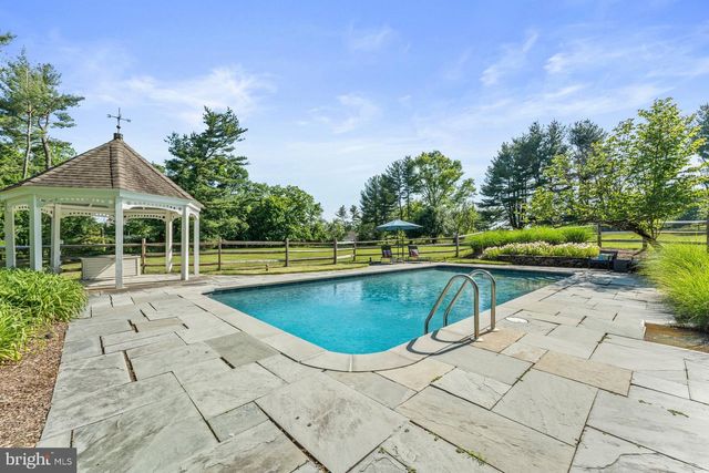 29 BEDENS BROOK RD, Skillman, NJ 08558