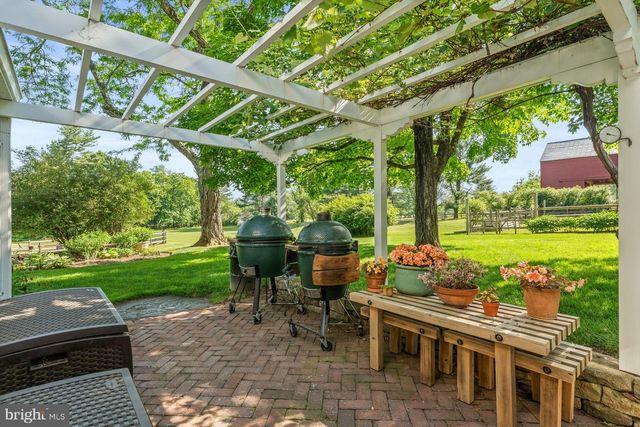 29 BEDENS BROOK RD, Skillman, NJ 08558